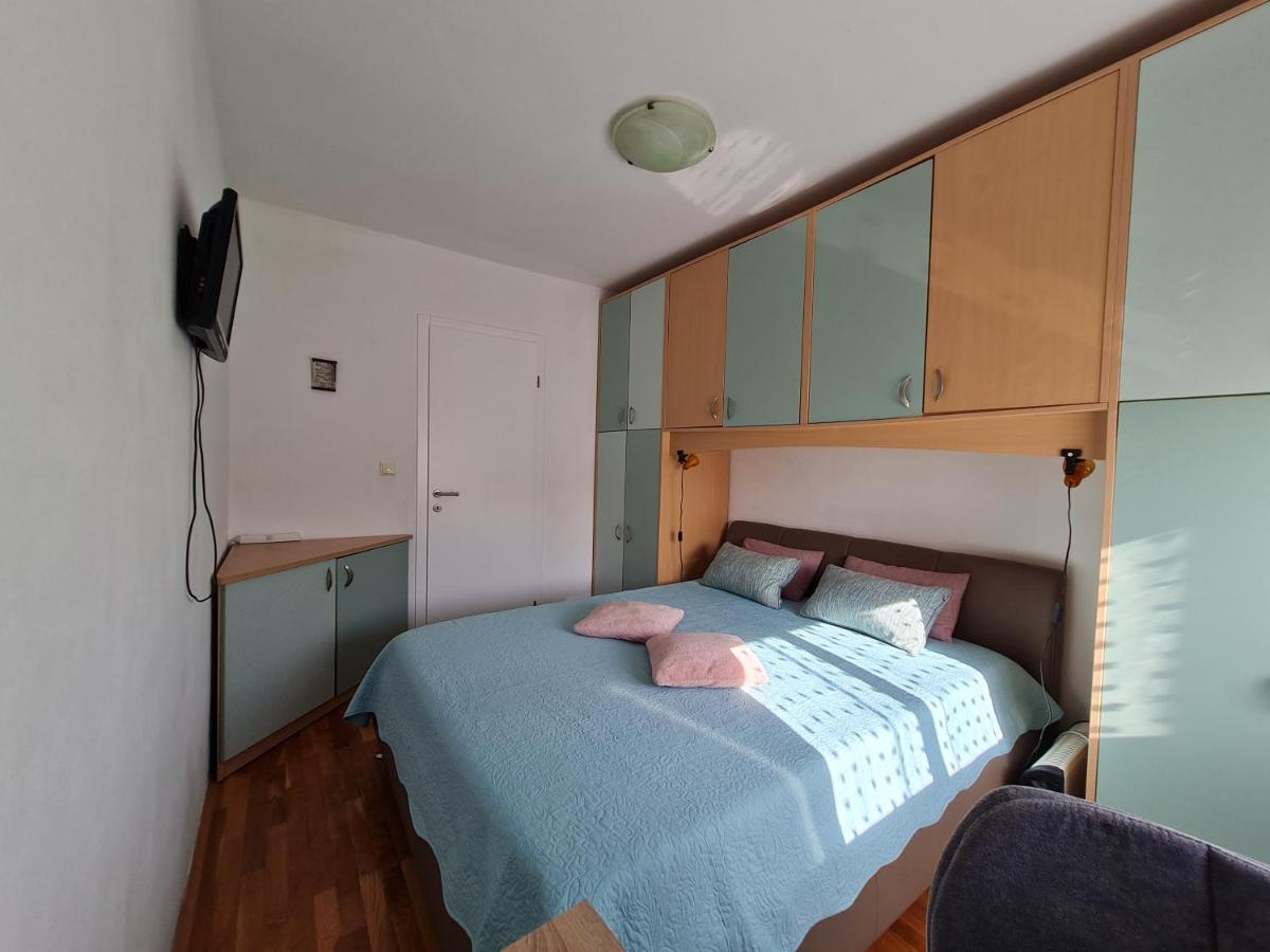 Apartman Mirella Apartment *